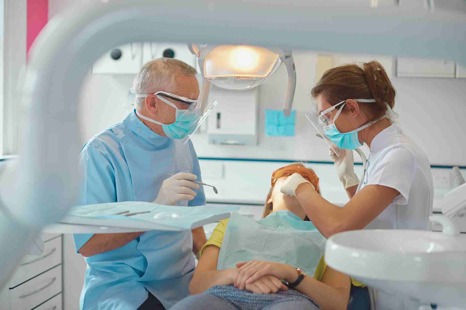 Dentist in Wolcottville, IN